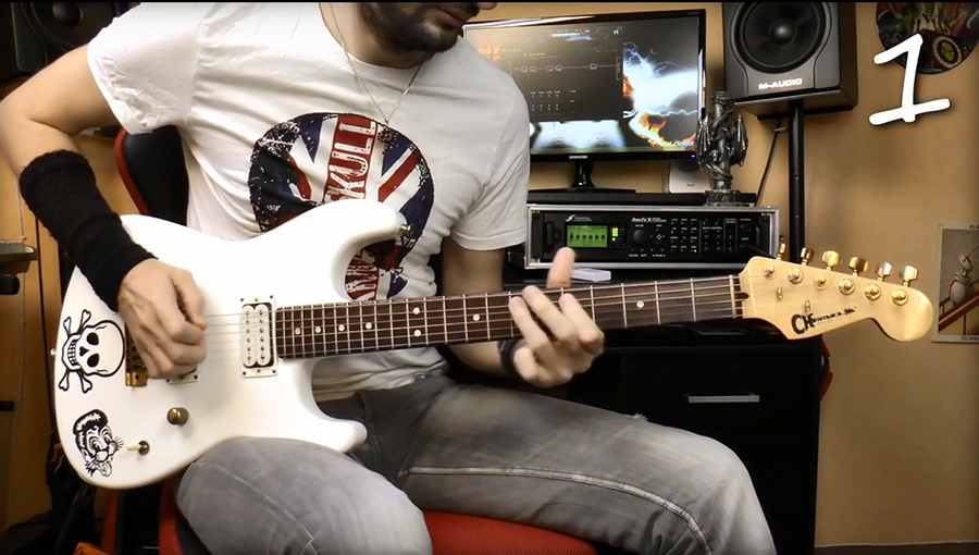 YӍ4ʾ23Charvel